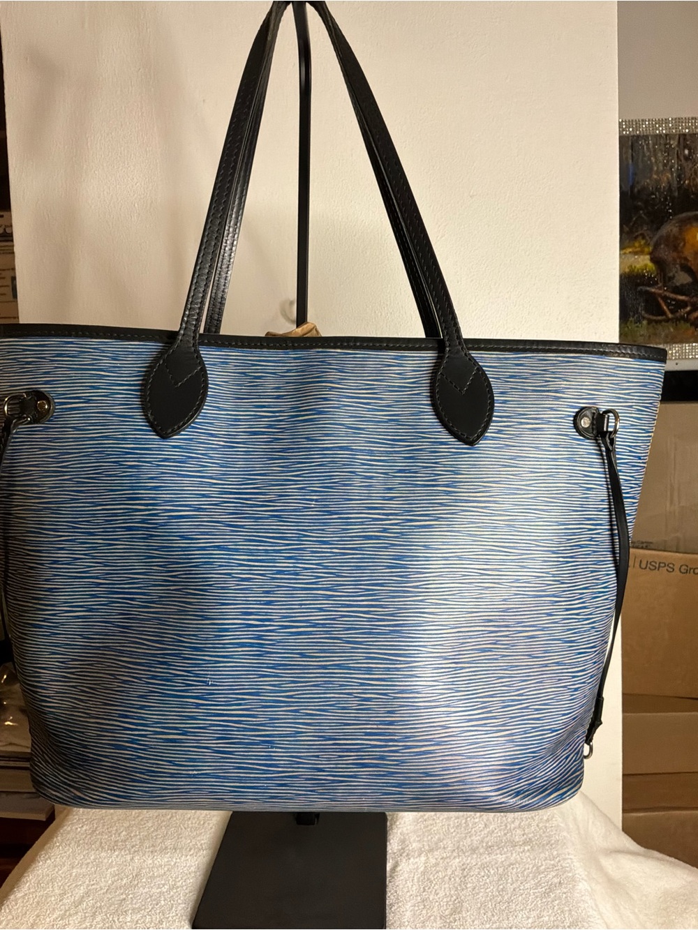 Louis Vuitton Blue Striated Epi Neverfull MM Leather Tote with Black Trim - Picture 3 of 9